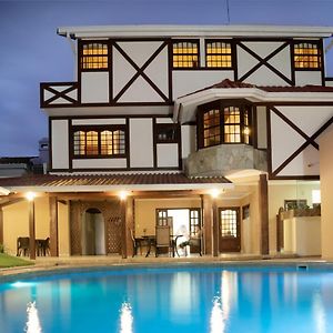 Hotel By Armonia Santa Cruz